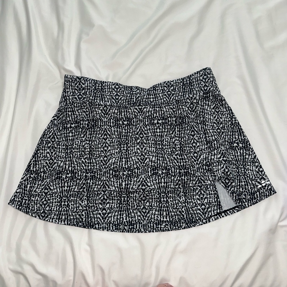 BCG Monochrome Dot Pattern Skirt